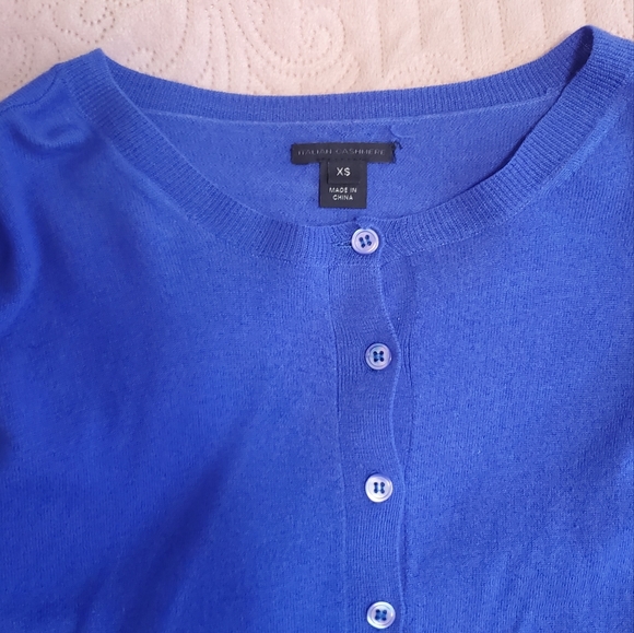 J. Crew Italian Cashmere Sweater XS - Picture 2 of 4